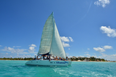 Sail by Catamaran to Isla Mujeres - Get Up & Go
